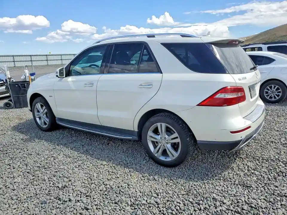 4JGDA2EB0CA020750 2012 MERCEDES-BENZ M-CLASS-1