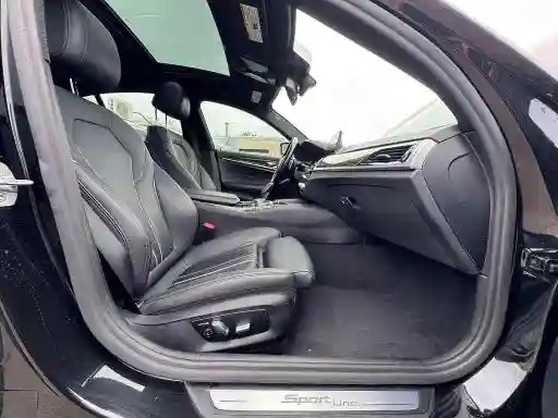 WBAJA5C54KBX87593 2019 BMW 5 SERIES-4