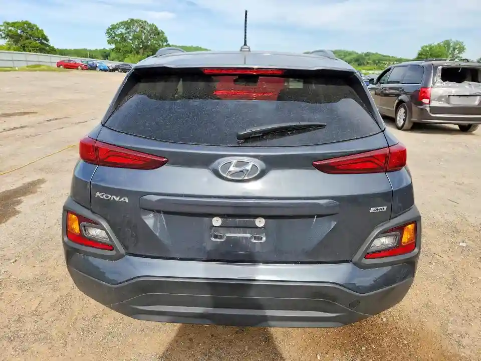 KM8K6CAA2JU075501 2018 HYUNDAI KONA-5
