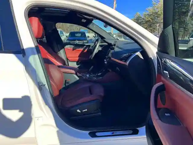 5UX2V1C08M9G98579 2021 BMW X4-4
