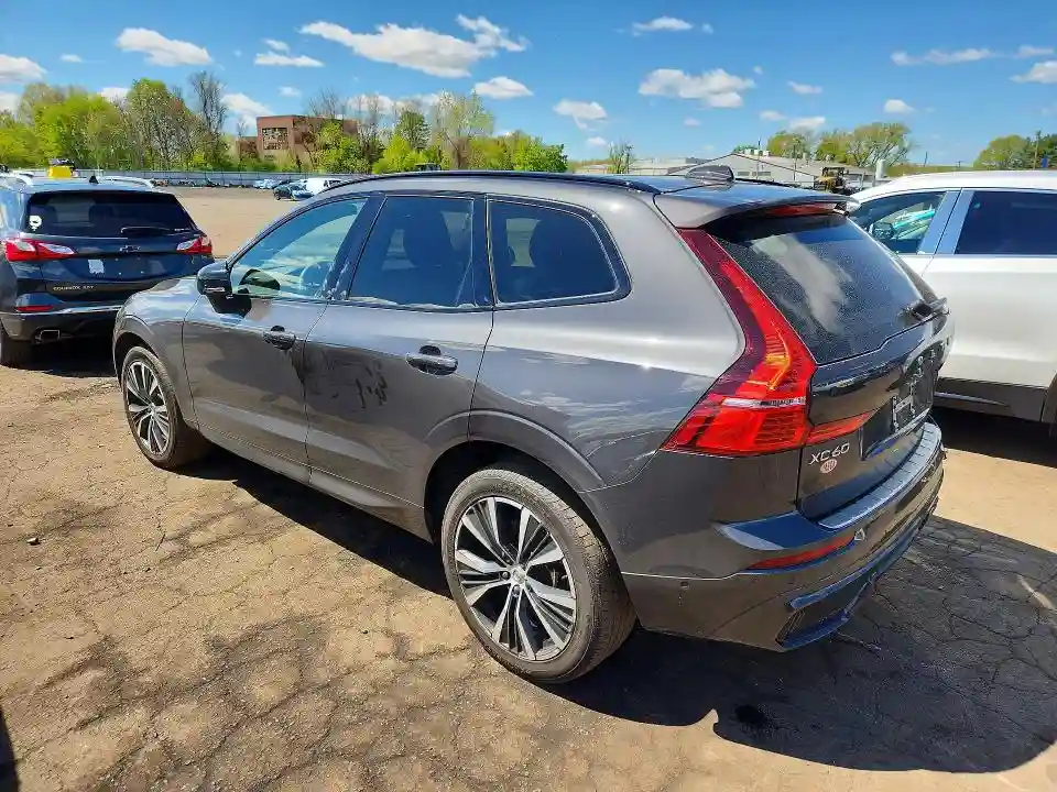 YV4L12RL5R1716240 2024 VOLVO XC60-1