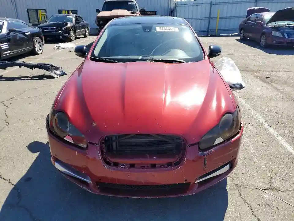 SAJWA0FA6AHR55722 2010 JAGUAR XF-4