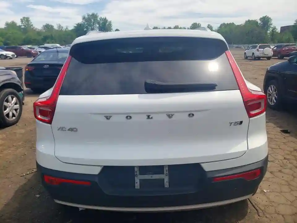 YV4162UK3K2069926 2019 VOLVO XC40-5