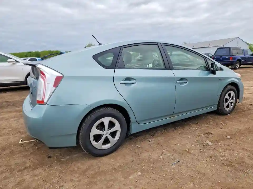 JTDKN3DU1C5424058 2012 TOYOTA PRIUS-2