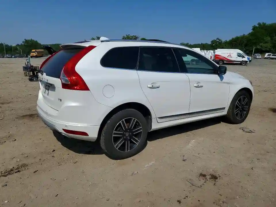YV440MDR7H2222680 2017 VOLVO XC60-2