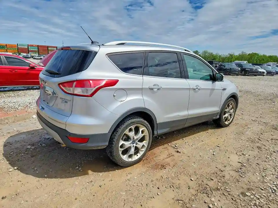 1FMCU9J9XFUC58932 2015 FORD ESCAPE-2