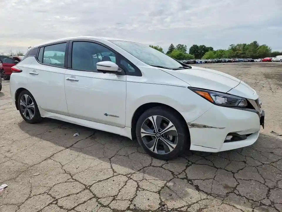 1N4AZ1CP0JC300586 2018 NISSAN LEAF-3