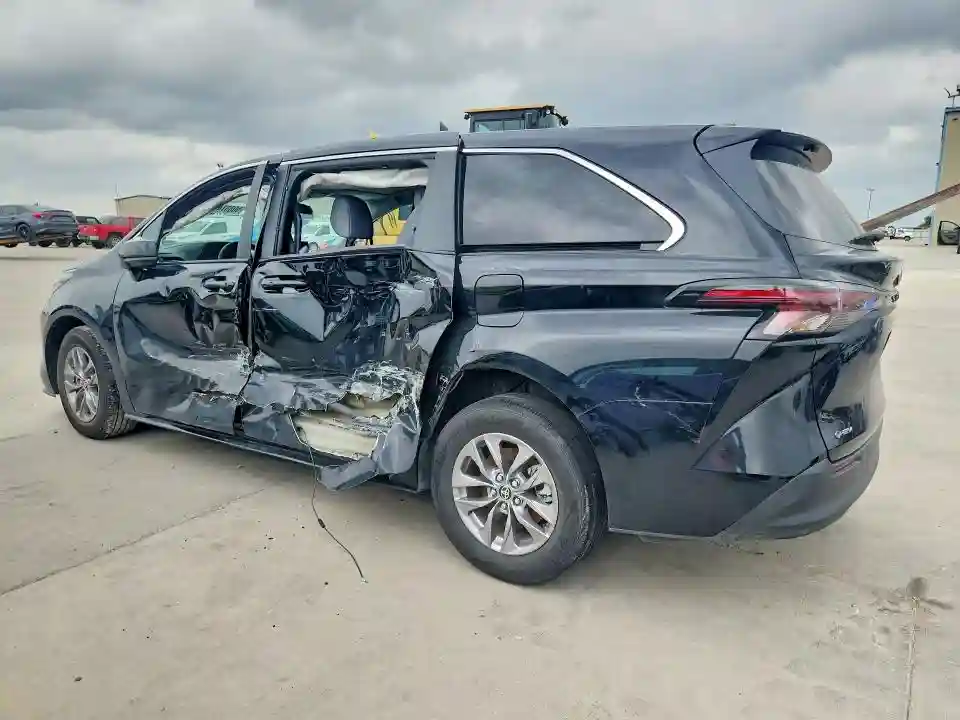 5TDKRKEC2SS241247 2025 TOYOTA SIENNA-1