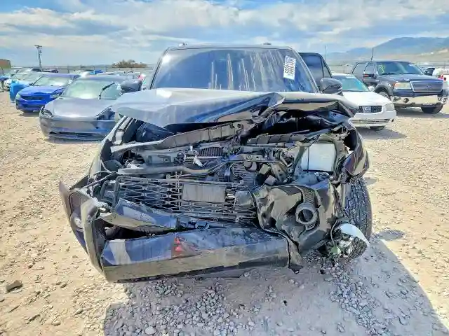 JTENU5JR8R6222862 2024 TOYOTA 4RUNNER-4