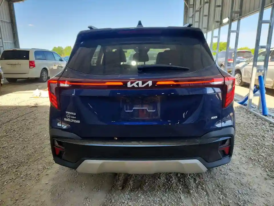KNDERCAA6R7663744 2024 KIA SELTOS-5