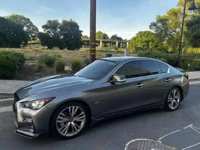 JN1EV7AP7JM362593 2018 INFINITI Q50-1