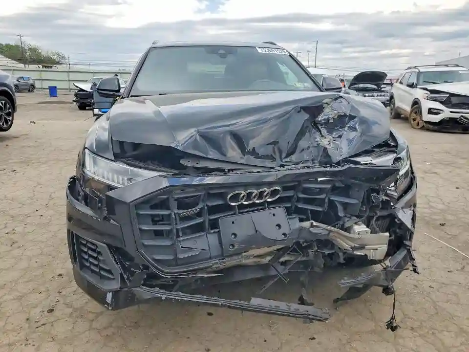 WA1BVAF11MD037213 2021 AUDI Q8-4