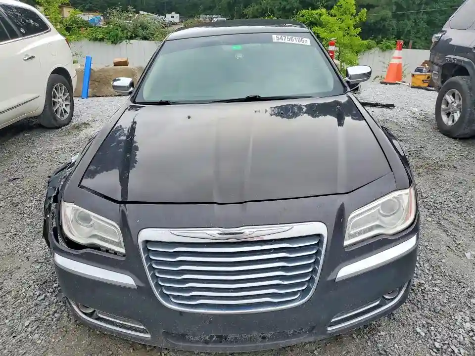 2C3CCAEG7DH630426 2013 CHRYSLER 300-4