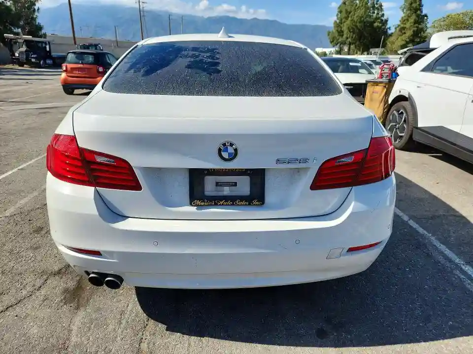 WBA5A5C56GD526477 2016 BMW 5 SERIES-5
