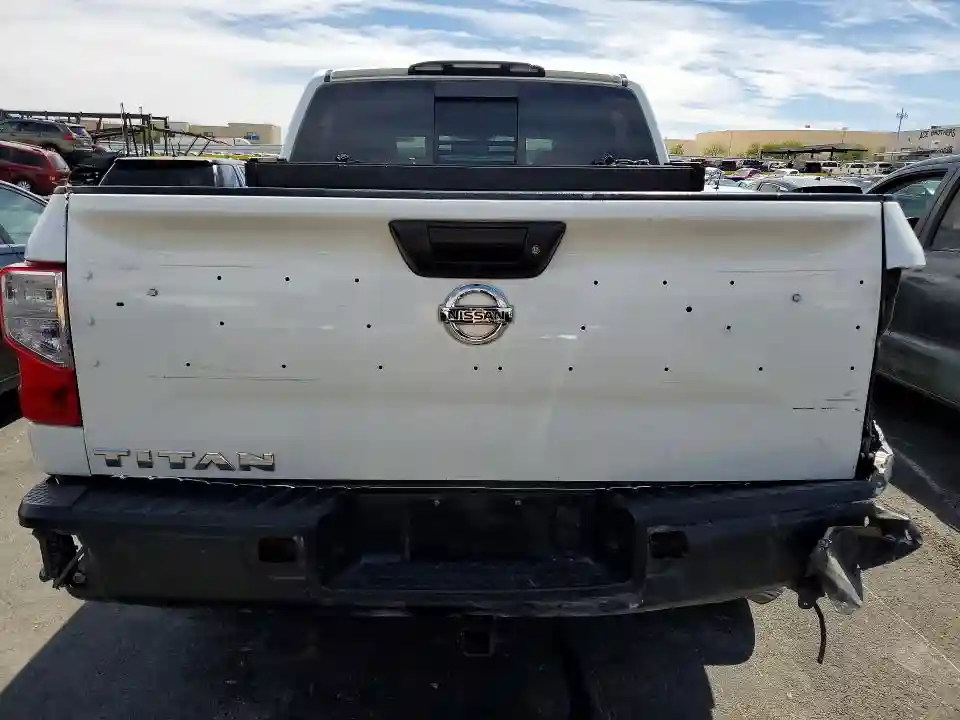 1N6AA1E55HN528401 2017 NISSAN TITAN-5