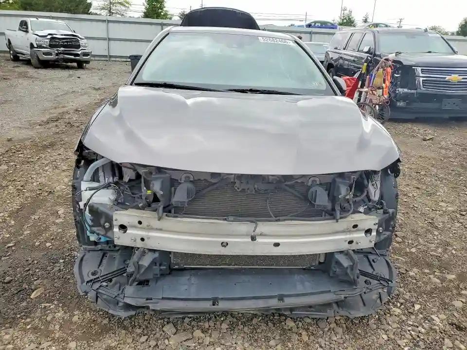 4T1G11AK3LU860095 2020 TOYOTA CAMRY-4