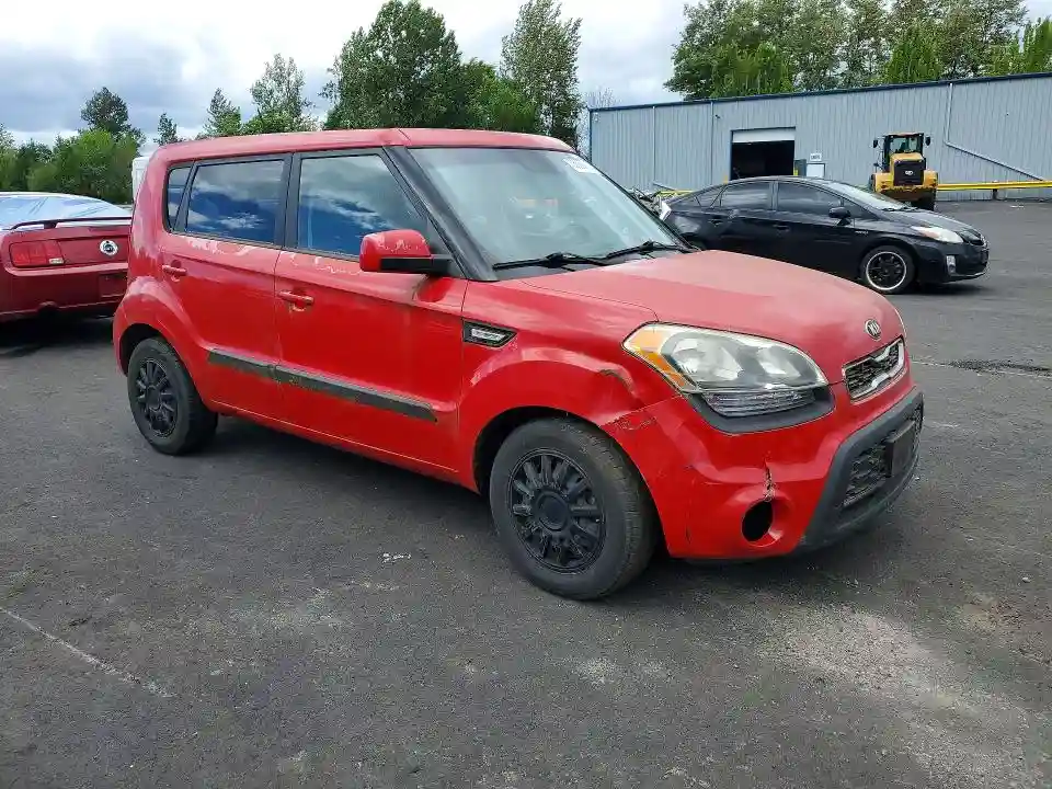 KNDJT2A59D7549629 2013 KIA SOUL BASE-3