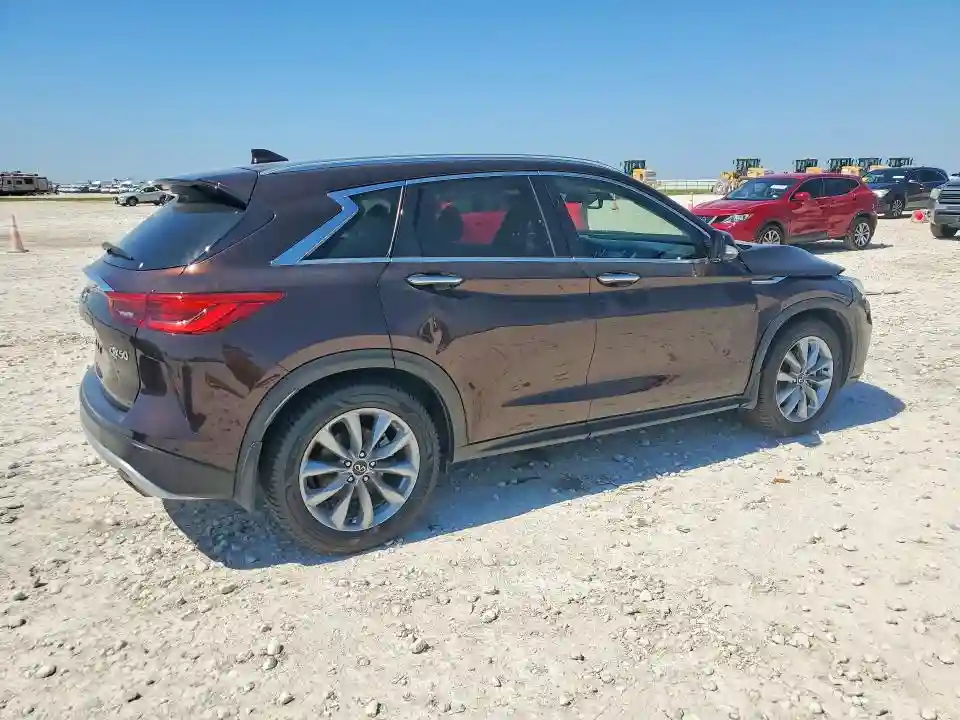 3PCAJ5CA6MF107032 2021 INFINITI QX50-2