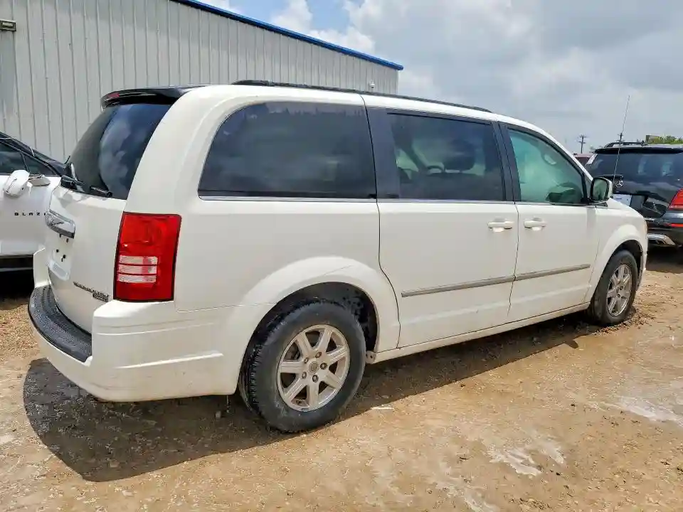 2A4RR5D13AR460543 2010 CHRYSLER MINIVAN-2