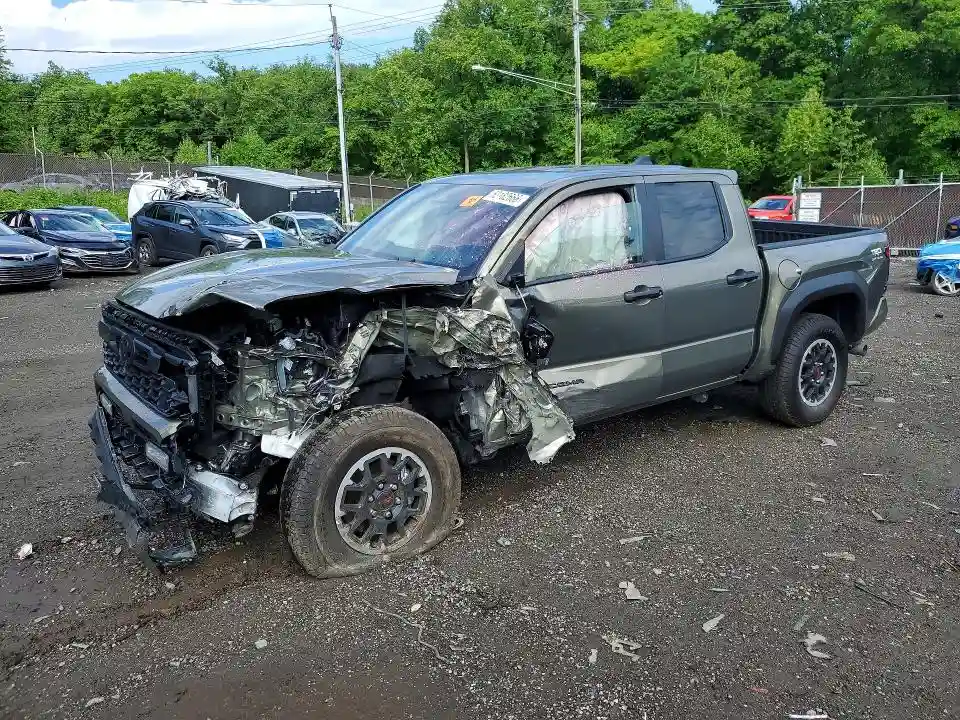3TMLB5JN9SM182263 2025 TOYOTA TACOMA TRD-0