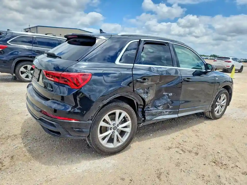WA1EECF39N1088780 2022 AUDI Q3-2