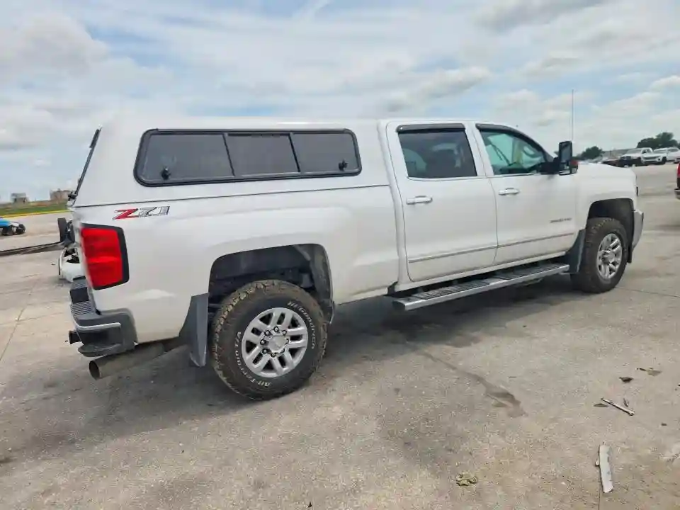 1GC4K0EY7JF185091 2018 CHEVROLET SILVERADO-2