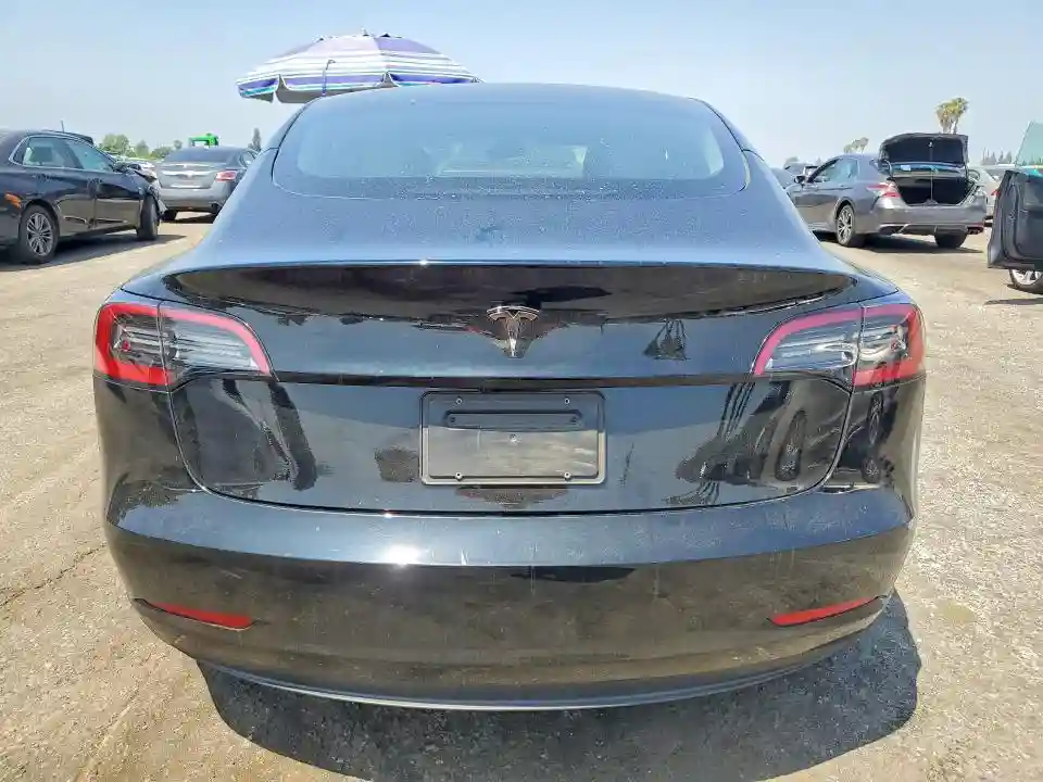 5YJ3E1EA1PF679519 2023 TESLA MODEL 3-5