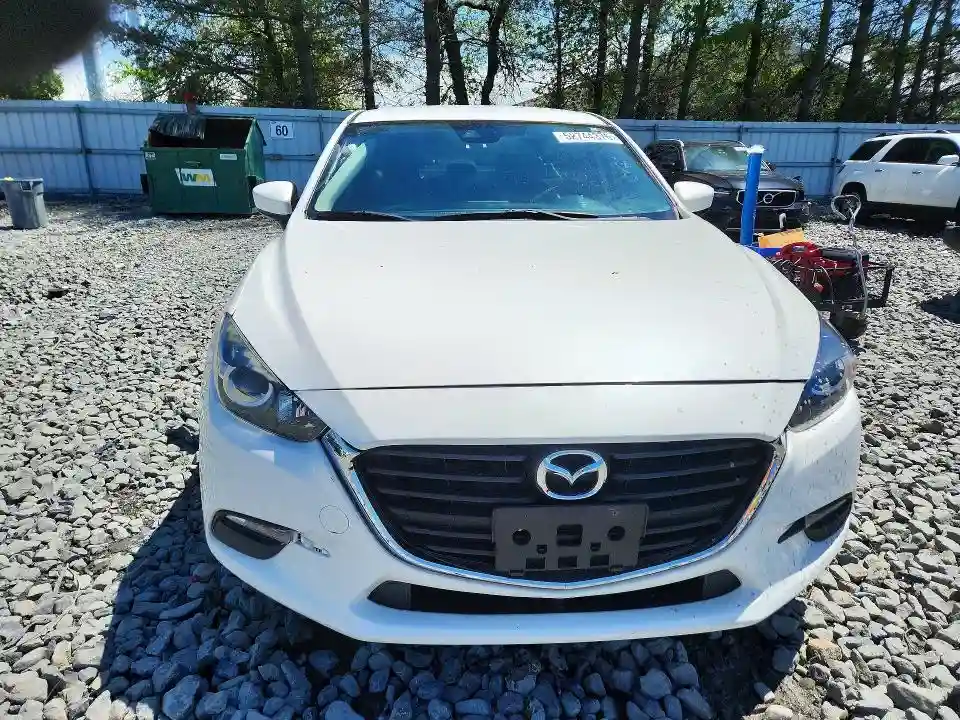3MZBN1U77JM174019 2018 MAZDA 3-4