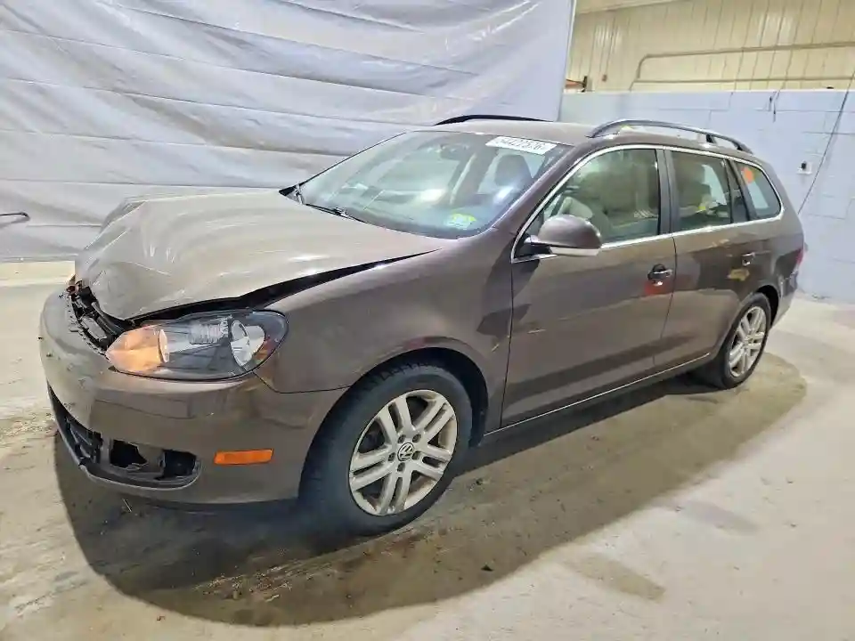 3VWPL7AJ1DM681923 2013 VOLKSWAGEN JETTA-0