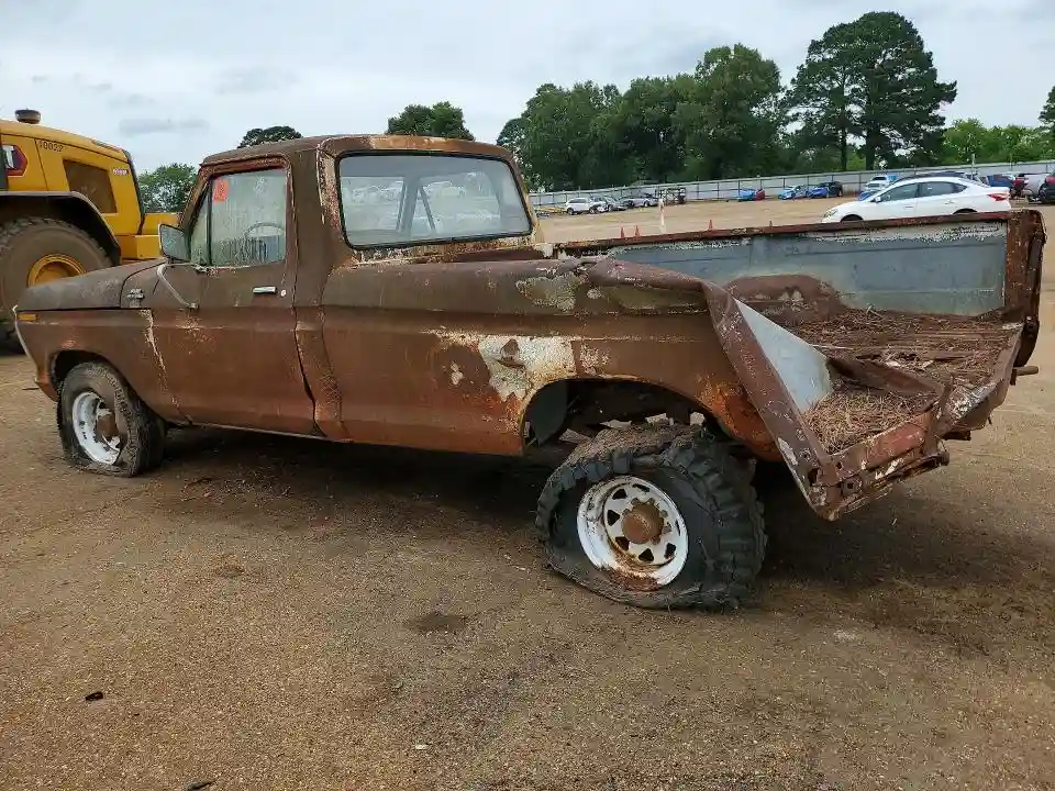 F25SUY00110 1977 FORD F250-1