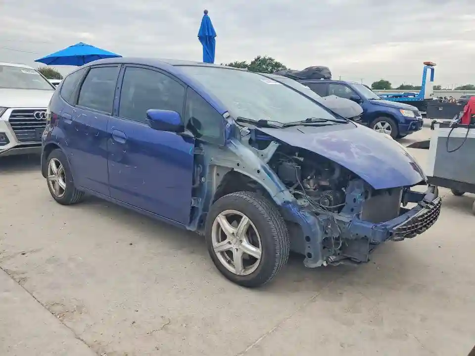 JHMGE8H38DC064870 2013 HONDA FIT-3