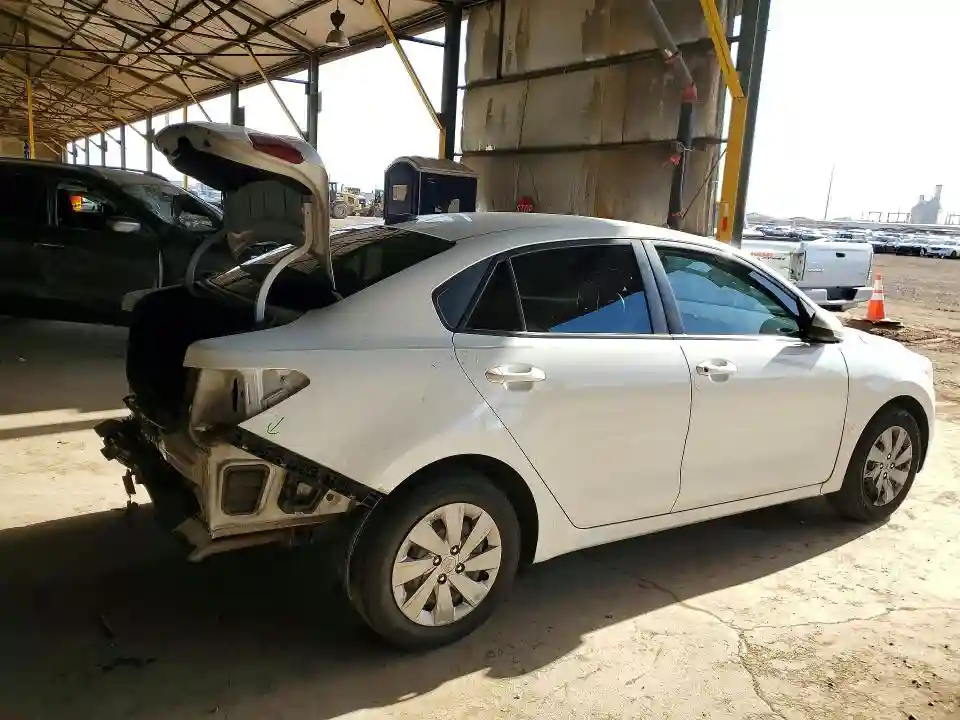 3KPA24AB0KE226667 2019 KIA RIO-2