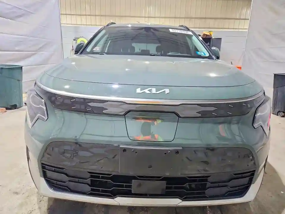 KNDCR3L12R5098330 2024 KIA NIRO-4