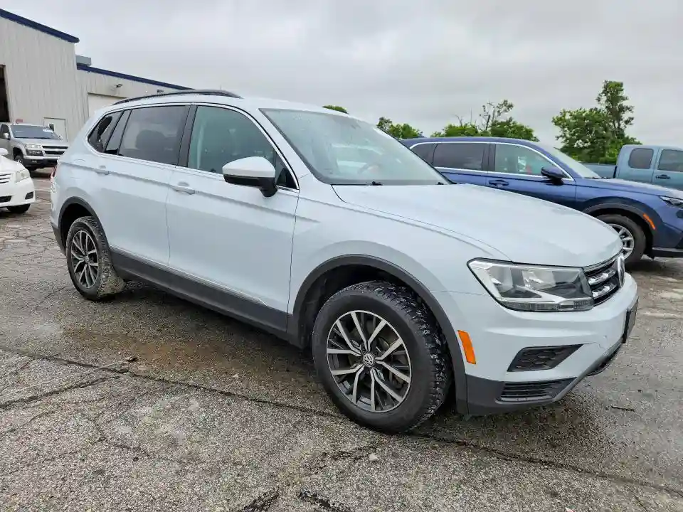 3VV2B7AX0JM205356 2018 VOLKSWAGEN TIGUAN-3