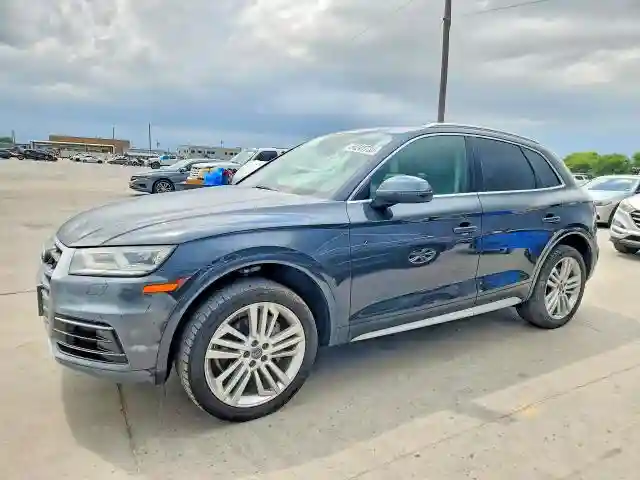 WA1BNAFY5J2092879 2018 AUDI Q5-0