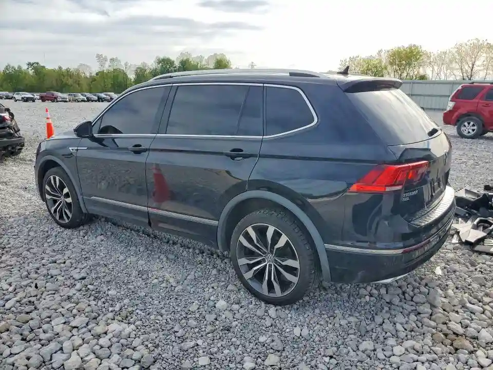 3VV4B7AX0LM098577 2020 VOLKSWAGEN TIGUAN-1