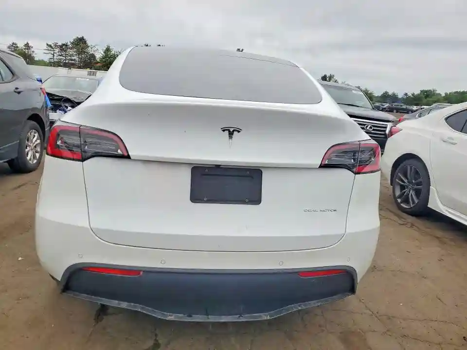 5YJYGDEE4MF121051 2021 TESLA MODEL Y-5
