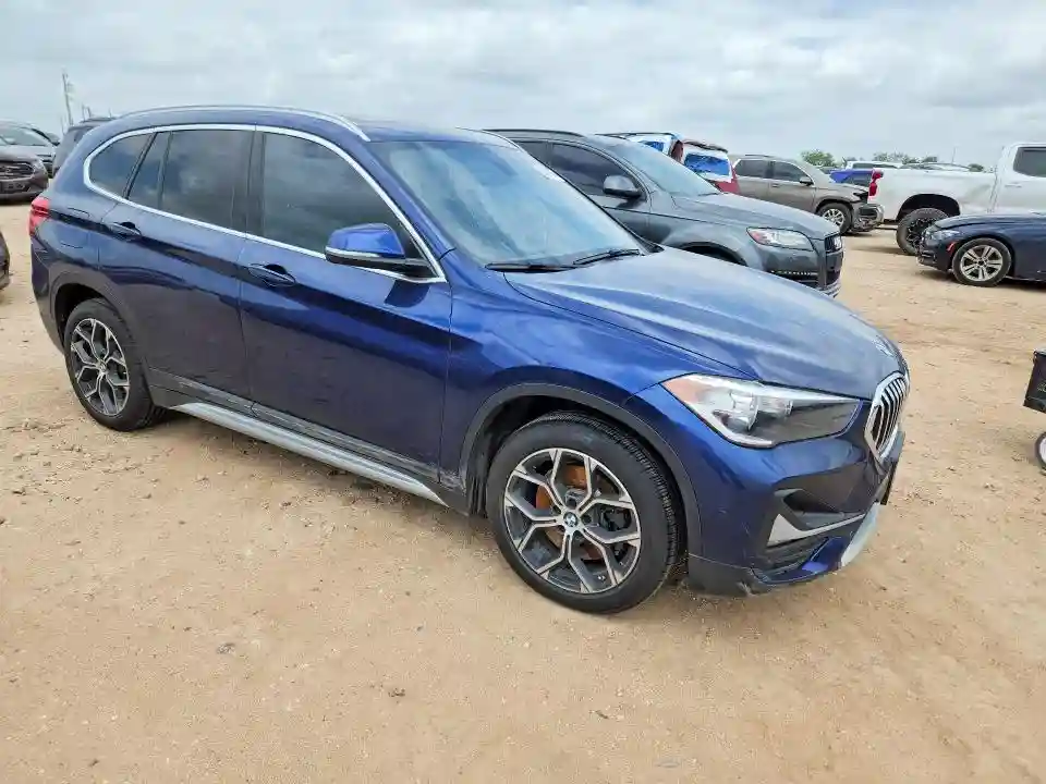 WBXJG7C07L5P29031 2020 BMW X1-3
