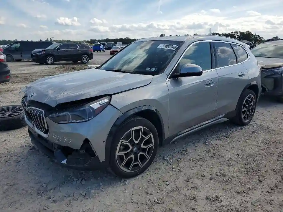 WBX73EF0XS5175603 2025 BMW X1-0