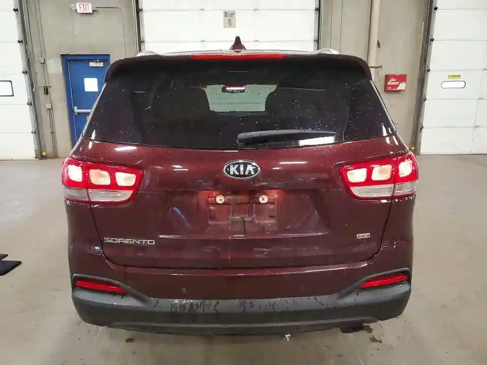 5XYPGDA3XJG414439 2018 KIA SORENTO-5