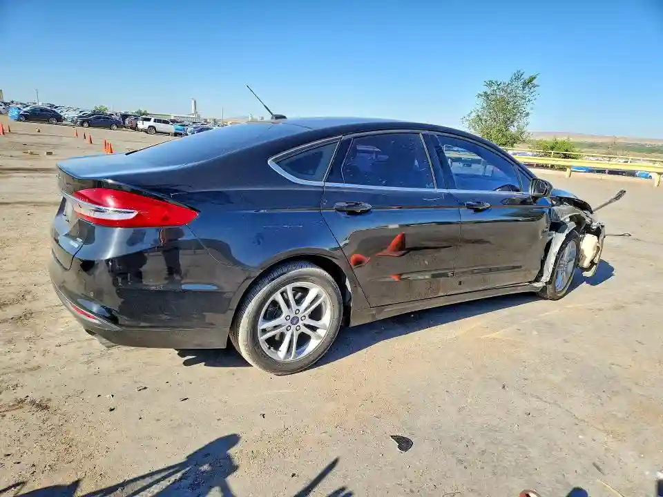 3FA6P0HDXJR232352 2018 FORD FUSION-2