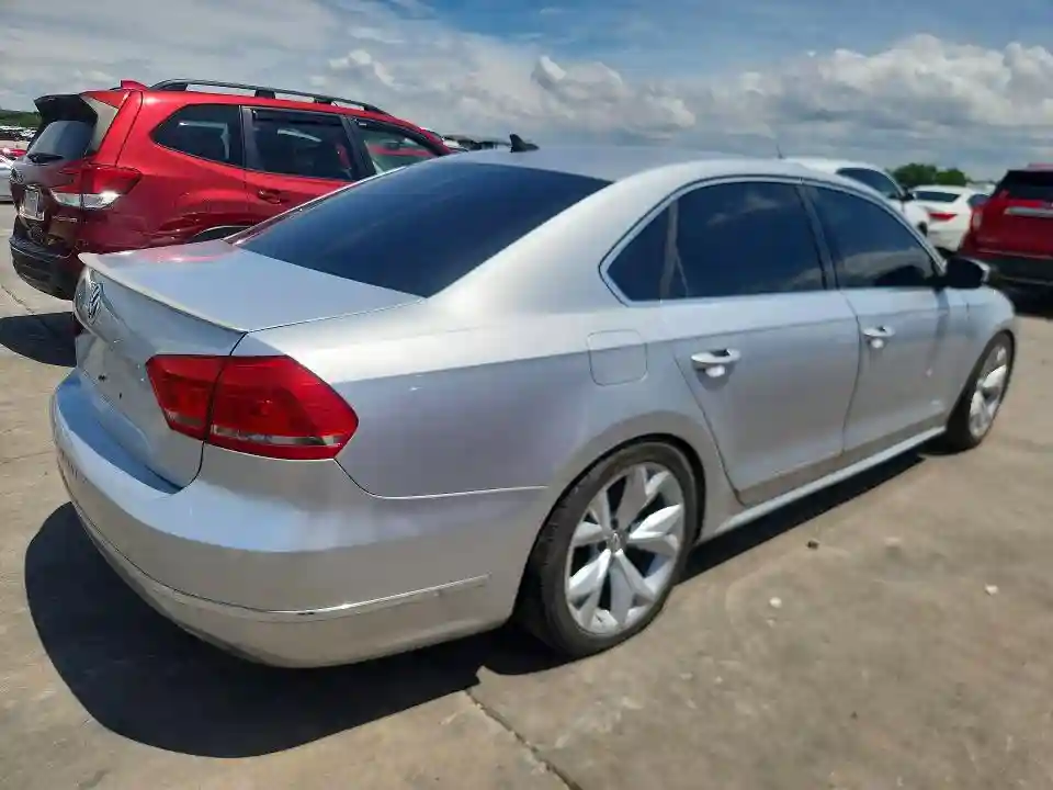 1VWCN7A33DC002794 2013 VOLKSWAGEN PASSAT-2