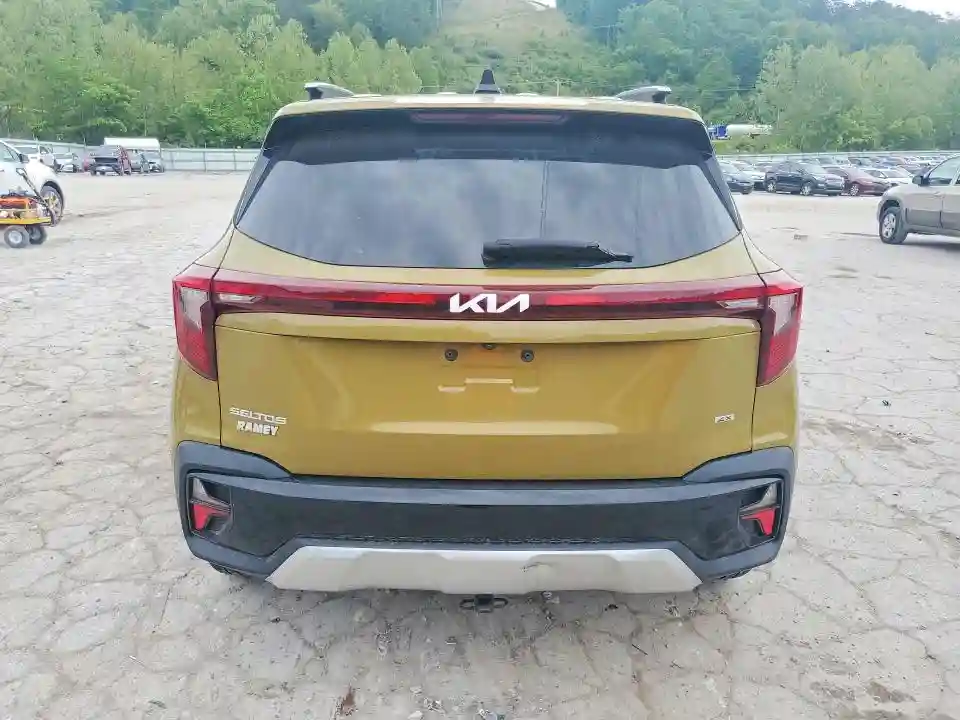 KNDETCA78R7479072 2024 KIA SELTOS-5