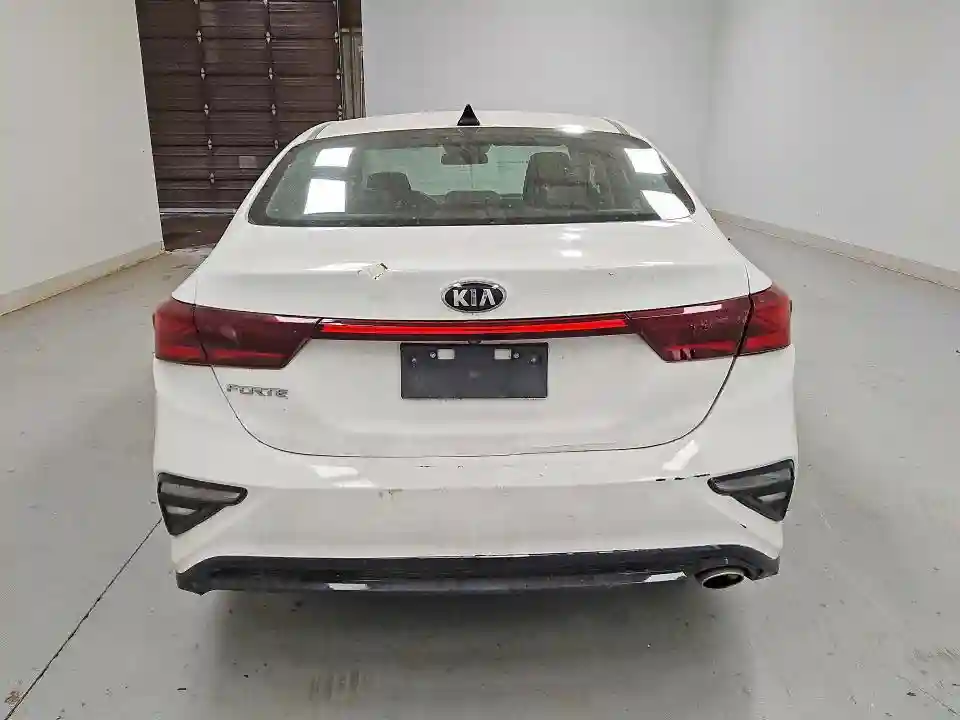3KPF24AD4ME333747 2021 KIA FORTE-5