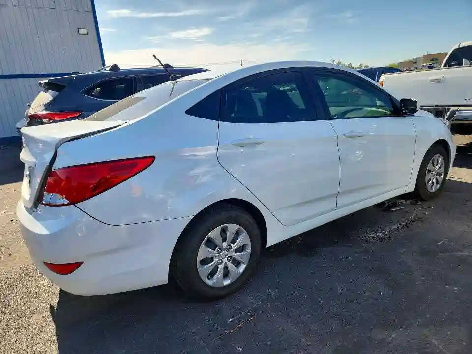 KMHCT4AE0HU343090 2017 HYUNDAI ACCENT-2