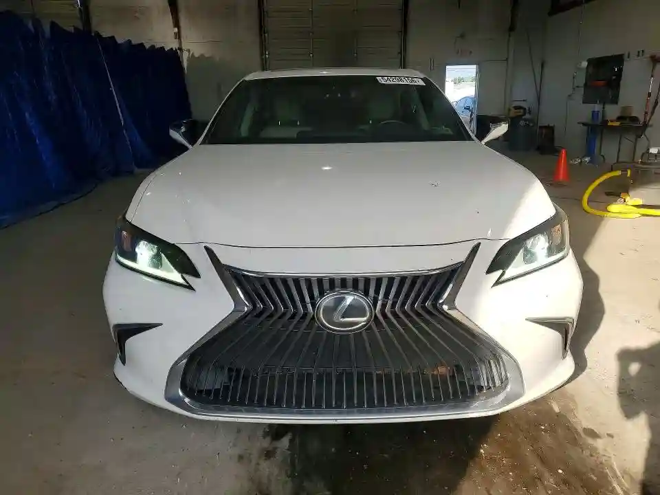 58ABZ1B15KU026328 2019 LEXUS ES350-4