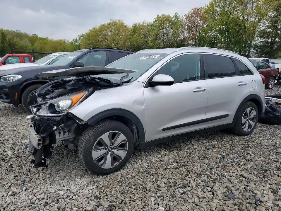KNDCB3LC4J5161874 2018 KIA NIRO-0