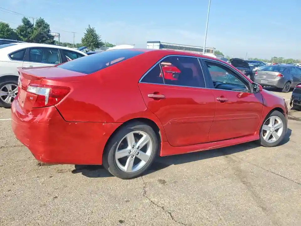 4T1BF1FK0DU657056 2013 TOYOTA CAMRY-2