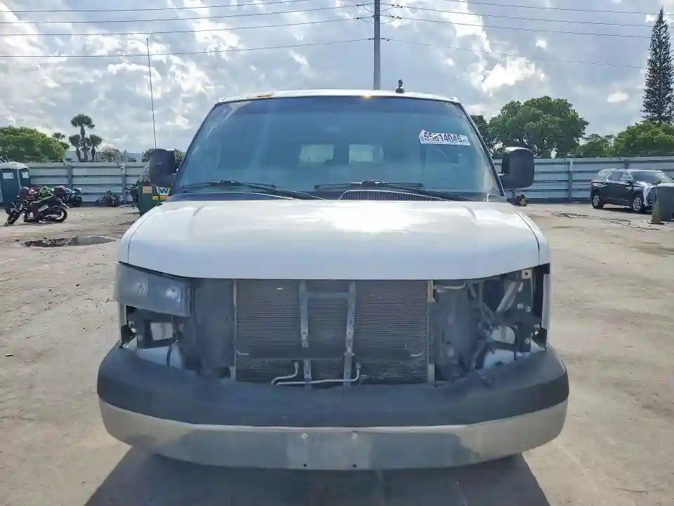 1GAZGPFG0J1333187 2018 CHEVROLET EXPRESS-4