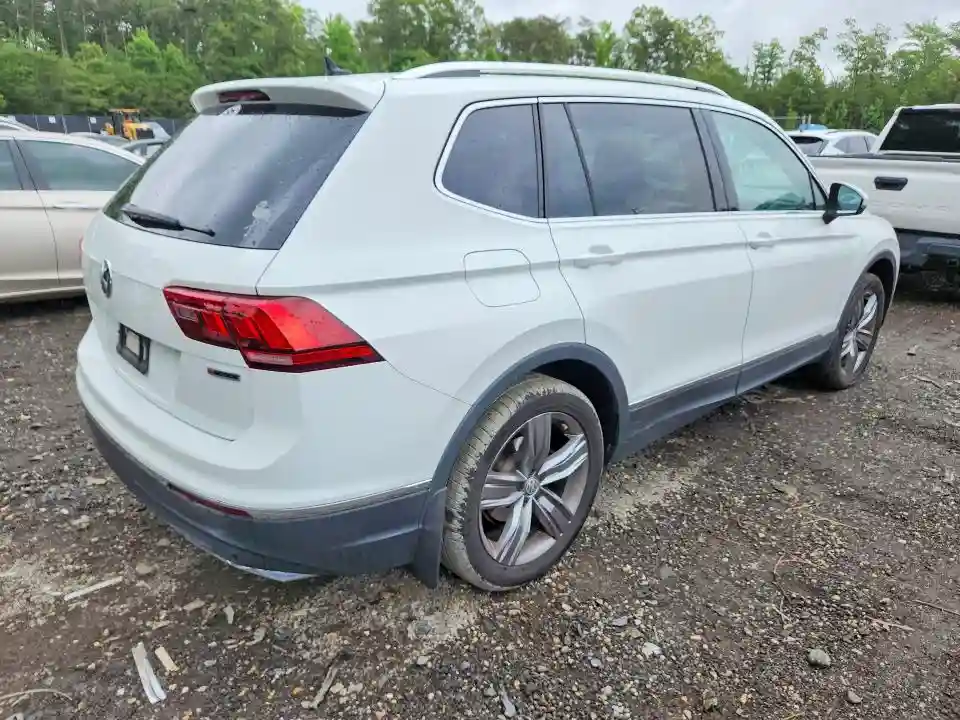 3VV2B7AX0LM083892 2020 VOLKSWAGEN TIGUAN-2